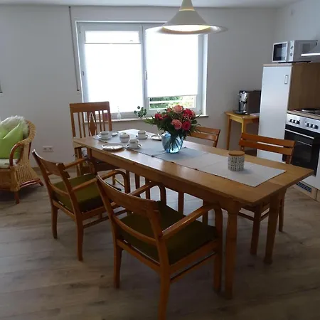 Apartment Grosszuegige Zwei-zimmerwohnung *