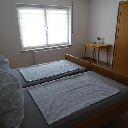 Apartment Grosszuegige Zwei-zimmerwohnung *