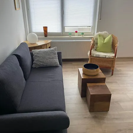 Grosszuegige Zwei-zimmerwohnung Apartment Ochsenhausen